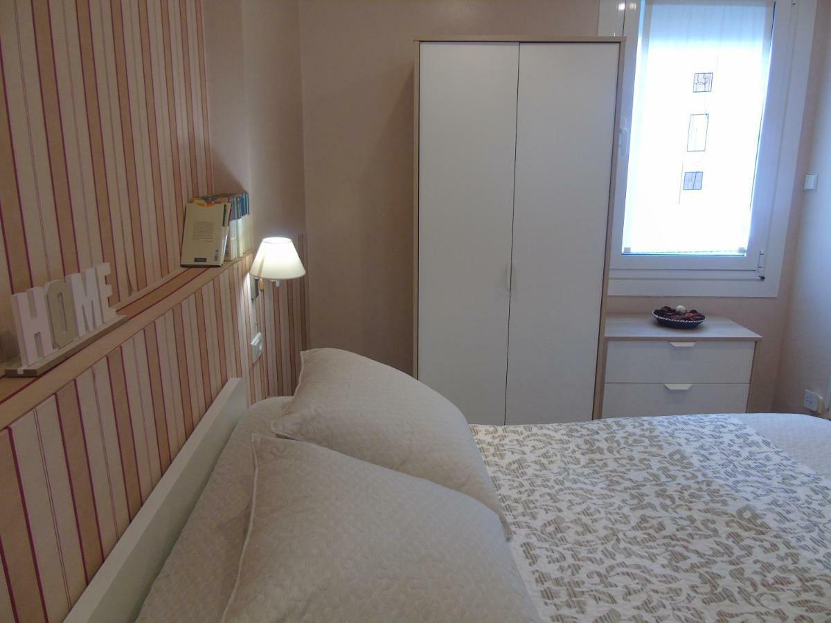 דירות א-קורוניה Apartamento En Caion מראה חיצוני תמונה